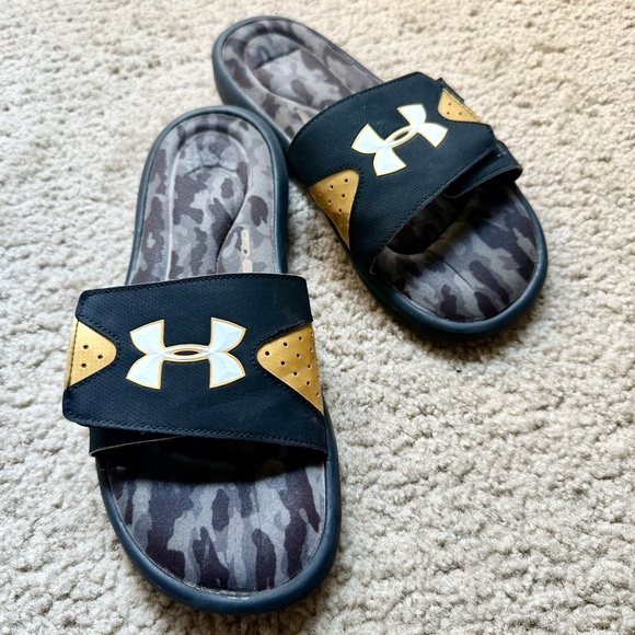 Under Armour Black and Gold Camouflage Slide Sandals - Picture 4 of 5